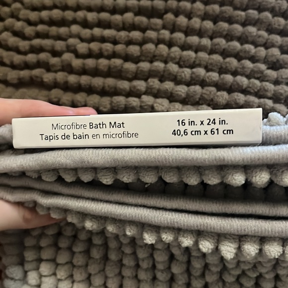 Bath rugs! - Picture 6 of 9